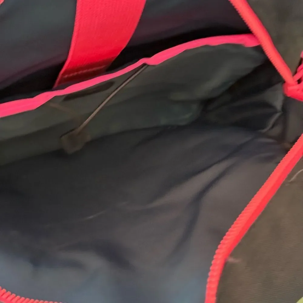 Vineyard Vines Backpack in Navy and Pink